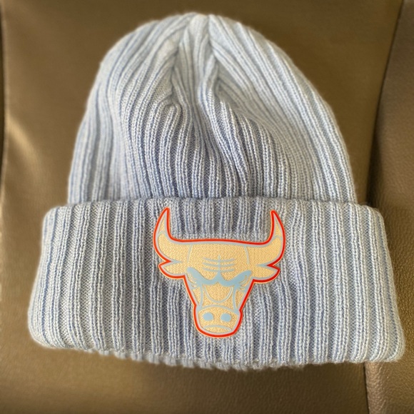 Other - Chicago Bulls New Era Knit Beanie
